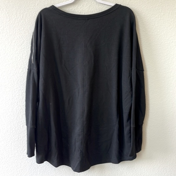 Mondetta Crewneck Sweatshirt with shoulder detail size XL - Picture 2 of 5